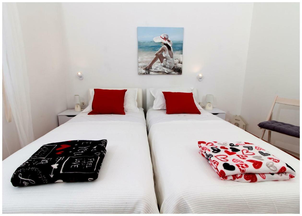 Large Apartment Between Split And Trogir Kastela Dış mekan fotoğraf