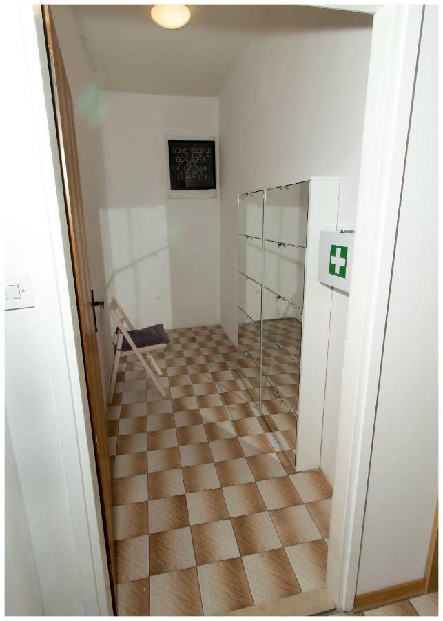 Large Apartment Between Split And Trogir Kastela Dış mekan fotoğraf